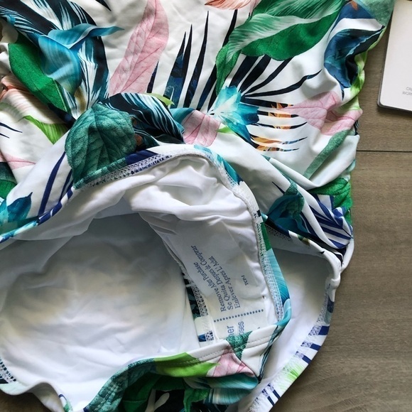 La Blanca Floral Off Shoulder One Piece Swimsuit 6 - Picture 9 of 16